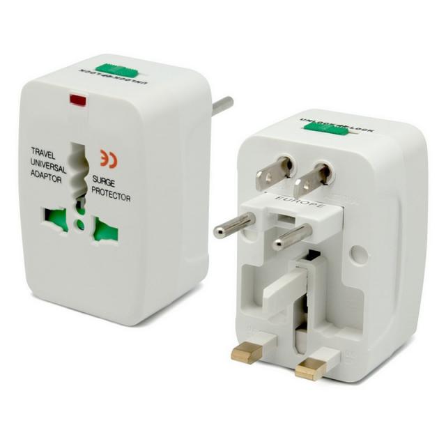 Adaptador universal viajero